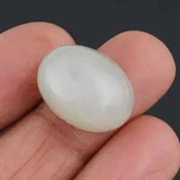 Moon_Stone_Natural_Gem_Stone_For_Unisex