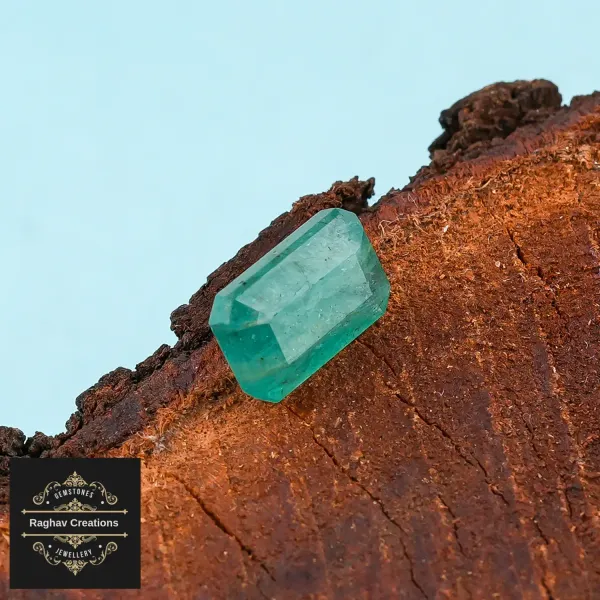 Emerald_Natural_Gem_Stone_For_Unisex