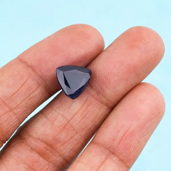 Blue_Sapphire_Natural_Gem_Stone_For_Unisex