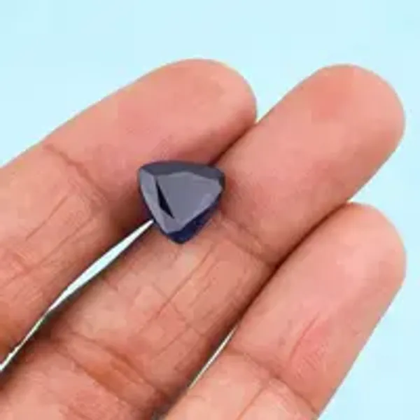 Blue_Sapphire_Natural_Gem_Stone_For_Unisex