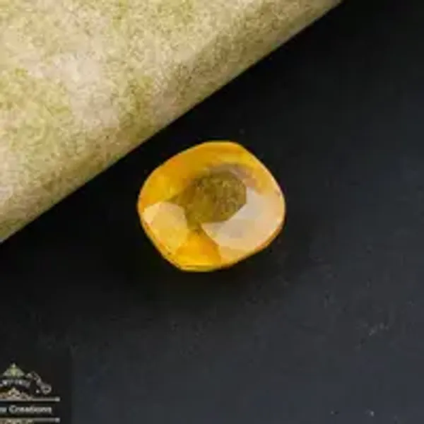 Yellow_Sapphire_Natural_Gem_Stone_For_Unisex