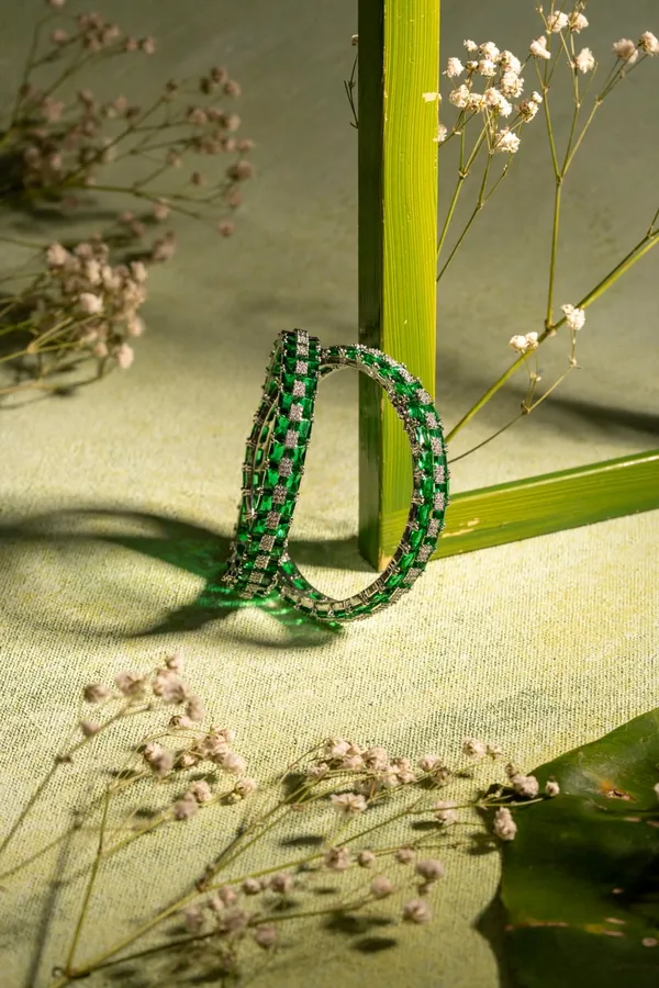 Green_And_White_Silver-Plated_Brass_Bangle_For_Women