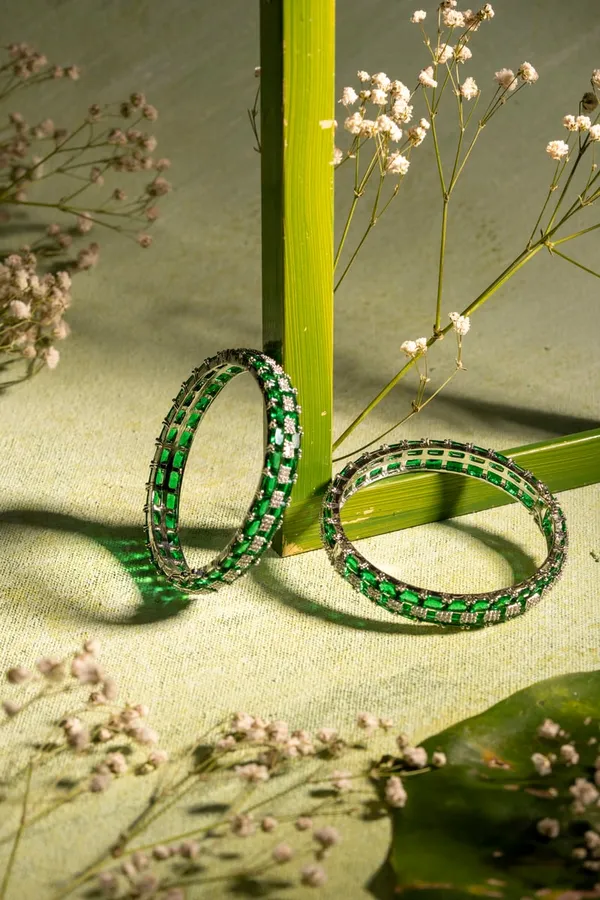 Green_And_White_Silver-Plated_Brass_Bangle_For_Women