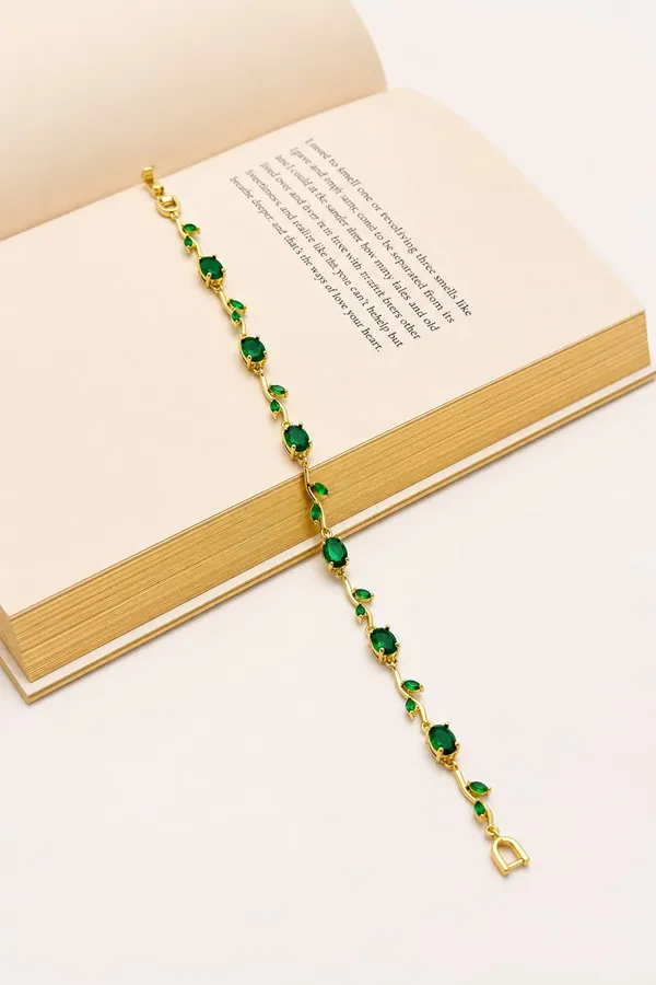 Green_And_Gold_Stainless_Steel_Bracelet_For_Women