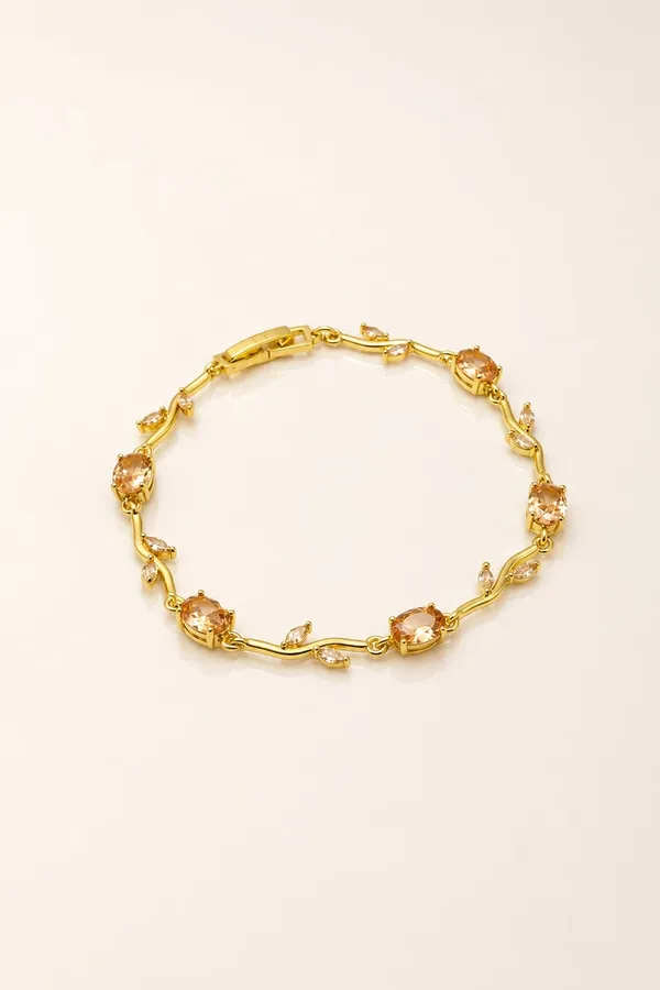 Champagne_Pink_And_Gold_Stainless_Steel_Bracelet_For_Women