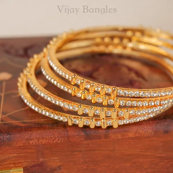 Aavya_Gold_Plated_Bangles