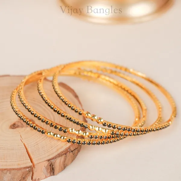 Elina_Black_Stone_Gold_Plated_Bangles