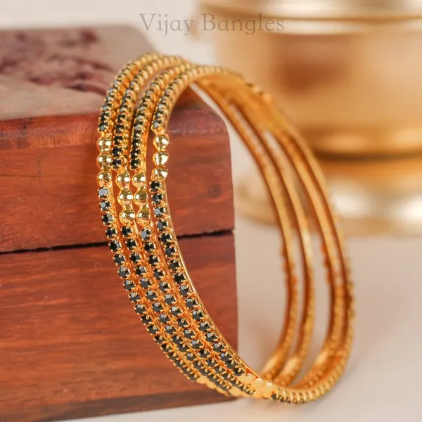 Elina_Black_Stone_Gold_Plated_Bangles