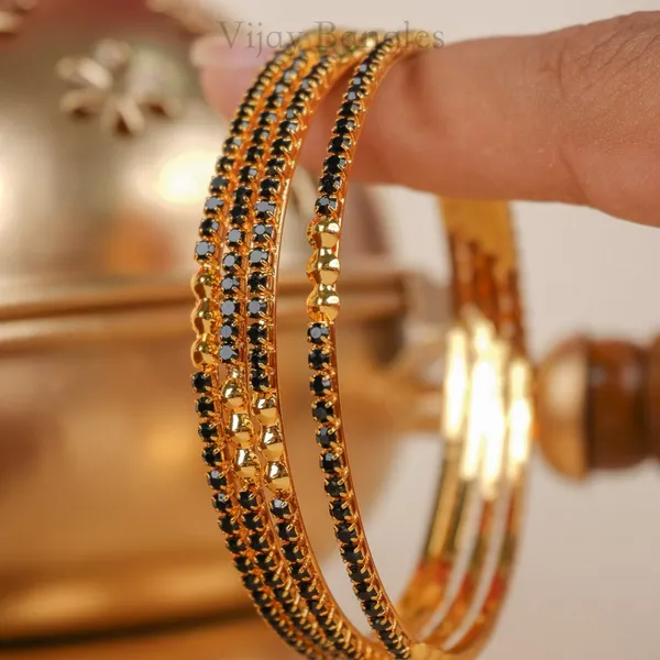 Elina_Black_Stone_Gold_Plated_Bangles
