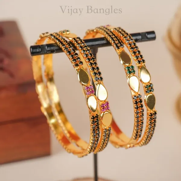 Miraya_Black_Stone_Gold_Plated_Bangles