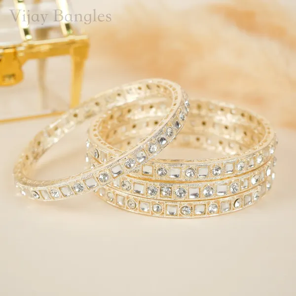 Gold_And_White_Brass_Alloy_Kundan_Traditional_Rajwadi_Bangles_For_Women_Set_Of_4