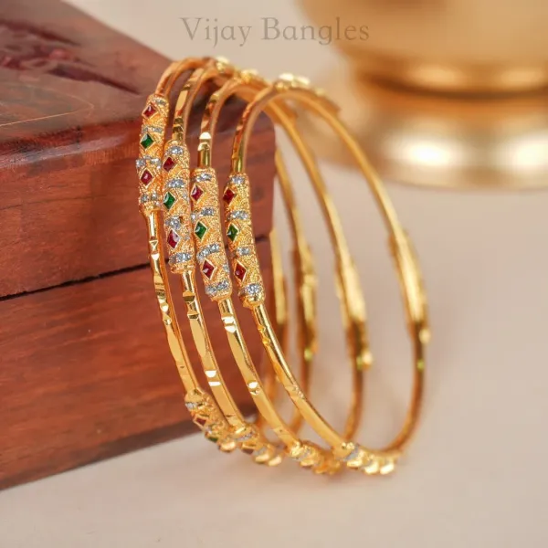 Golden_Minimal_Bangle_Set_Of_4_Bangles