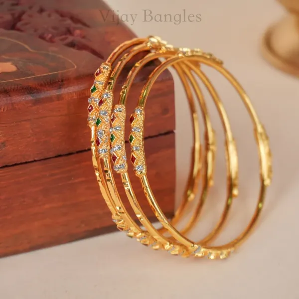 Golden_Minimal_Bangle_Set_Of_4_Bangles
