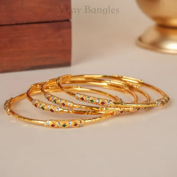 Golden_Minimal_Bangle_Set_Of_4_Bangles