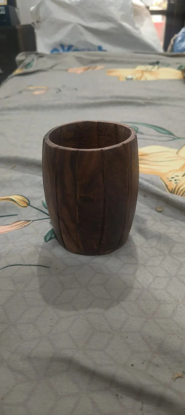Brown_Wood_Rustic_Cylindrical_Tumbler