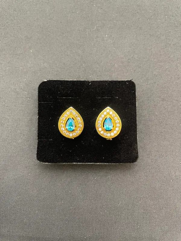 Gold_Brass_Earrings_For_Women