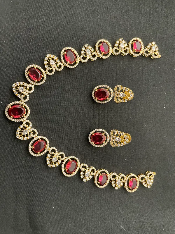 Gold_Brass_Jewellery_Set_For_Women