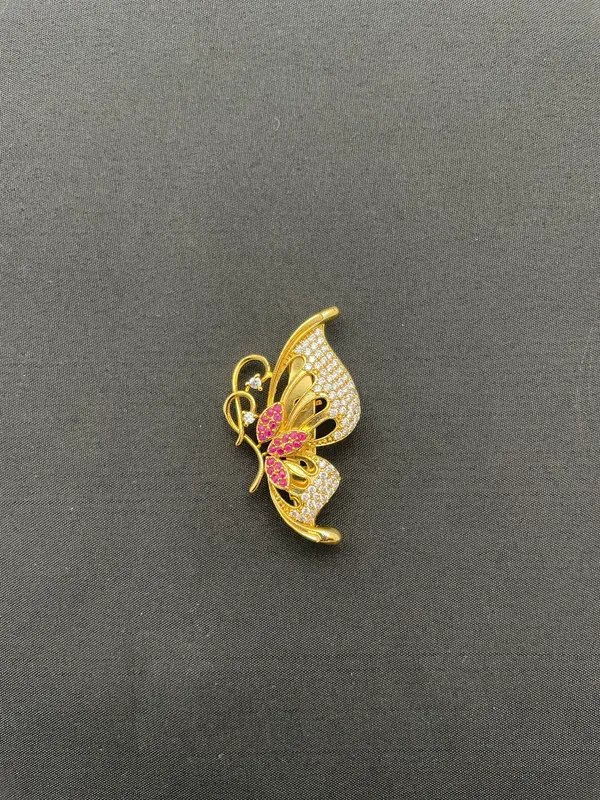 Gold_Brass_Brooch_For_Women