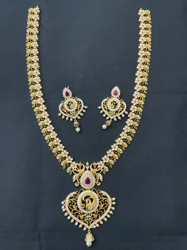 Gold_Brass_Jewellery_Set_For_Women