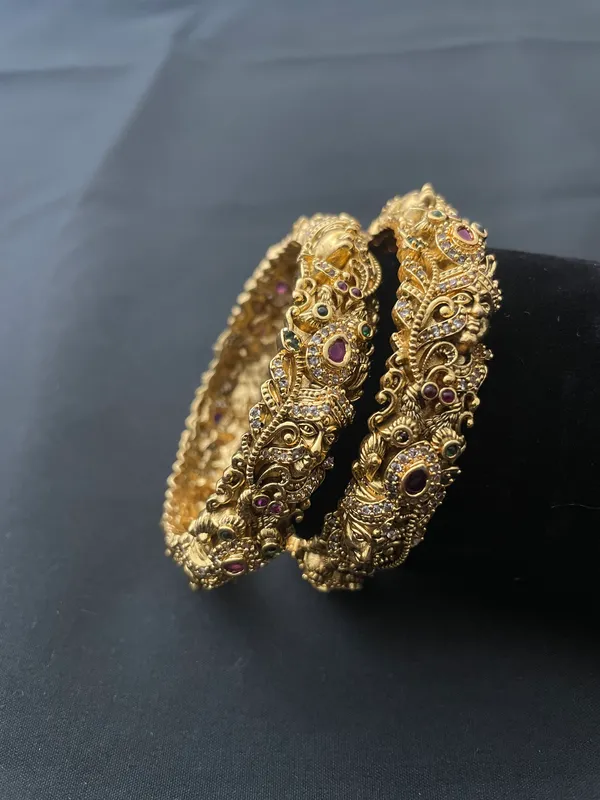 Gold_Brass_Bangles_For_Women