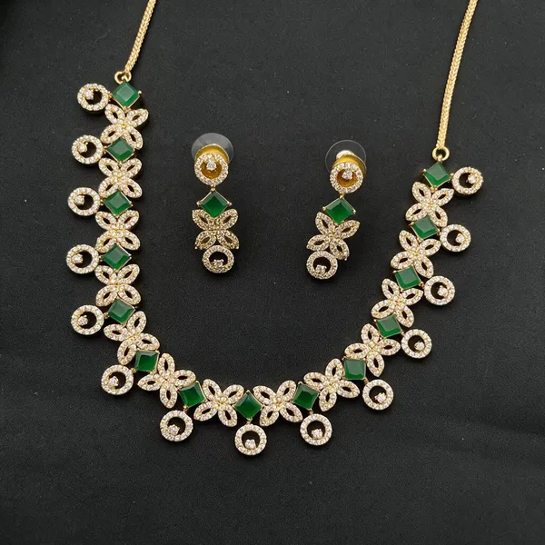 Gold_And_Green_Brass_Jewellery_Set_For_Women