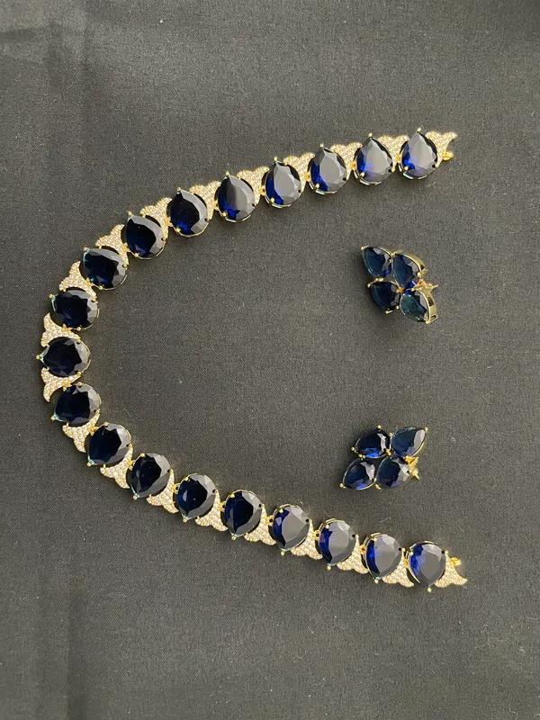 Gold_Brass_Jewellery_Set_For_Women