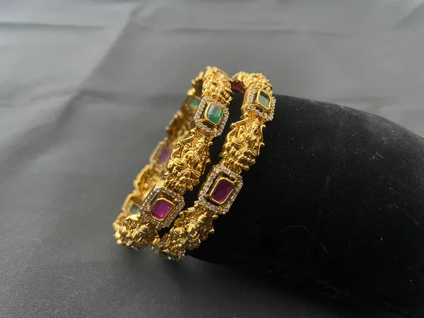 Gold_Brass_Bangles_For_Women