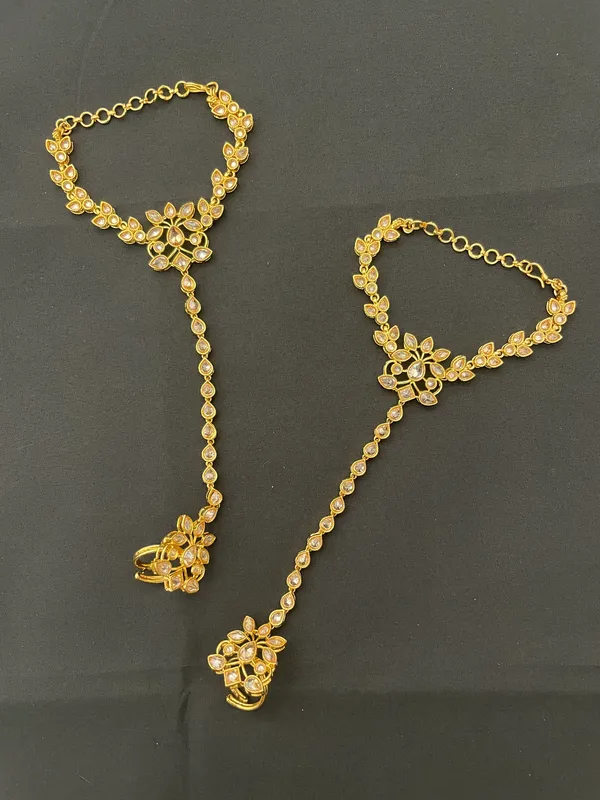 Gold_Brass_Hand_Harness_For_Women