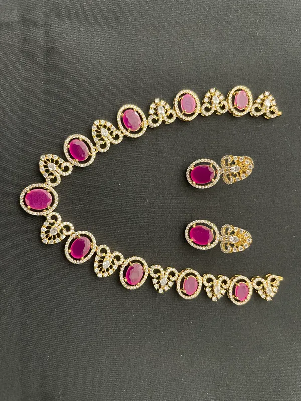 Gold_Brass_Jewellery_Set_For_Women