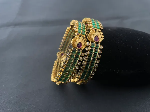 Gold_Brass_Bangles_For_Women