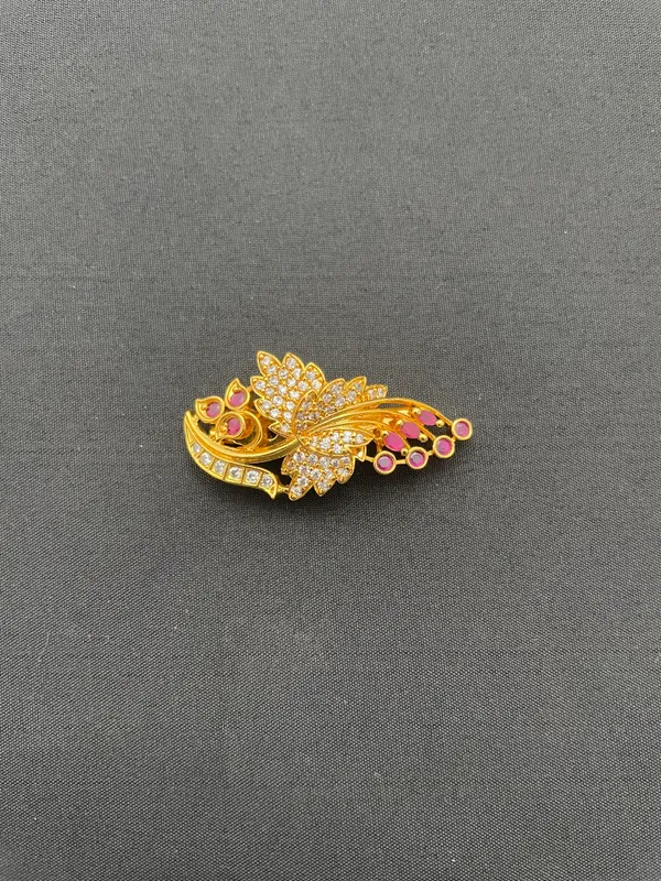 Gold_Brass_Brooch_For_Women