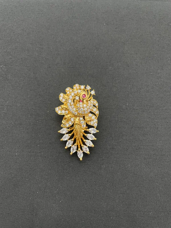 Gold_Brass_Brooch_For_Women