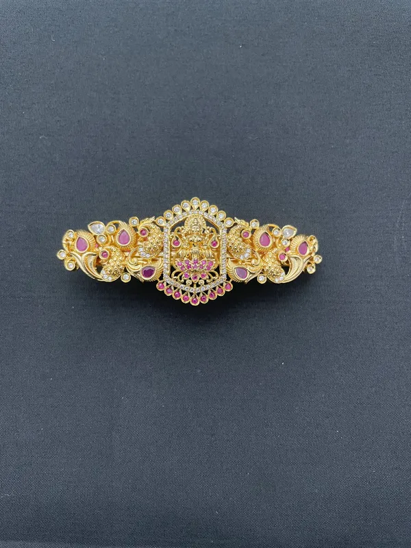 Gold_Brass_Brooch_For_Women
