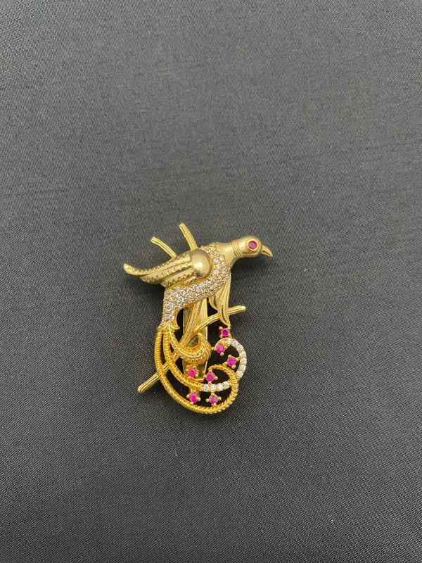 Gold_Brass_Brooch_For_Women