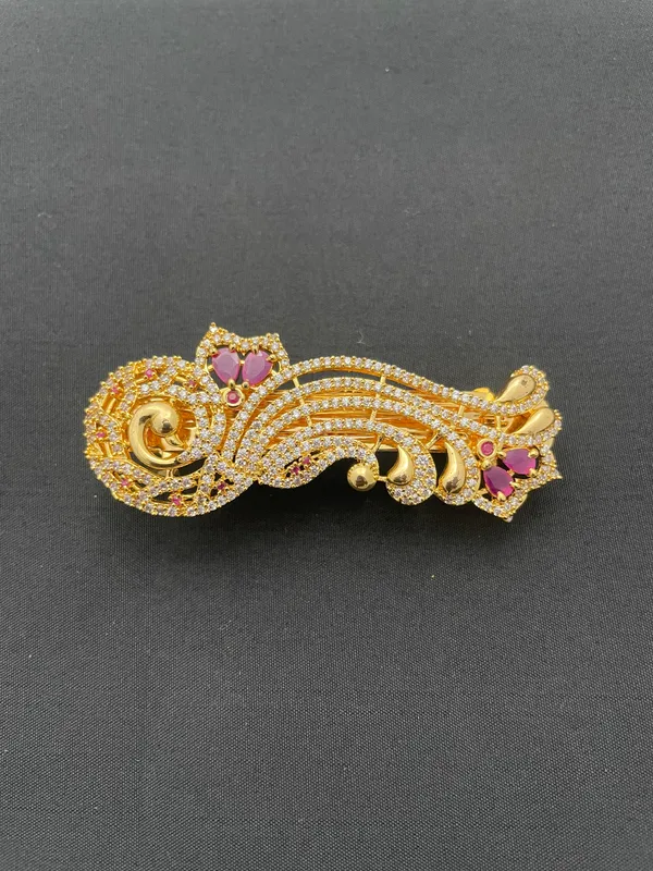 Gold_Brass_Brooch_For_Women