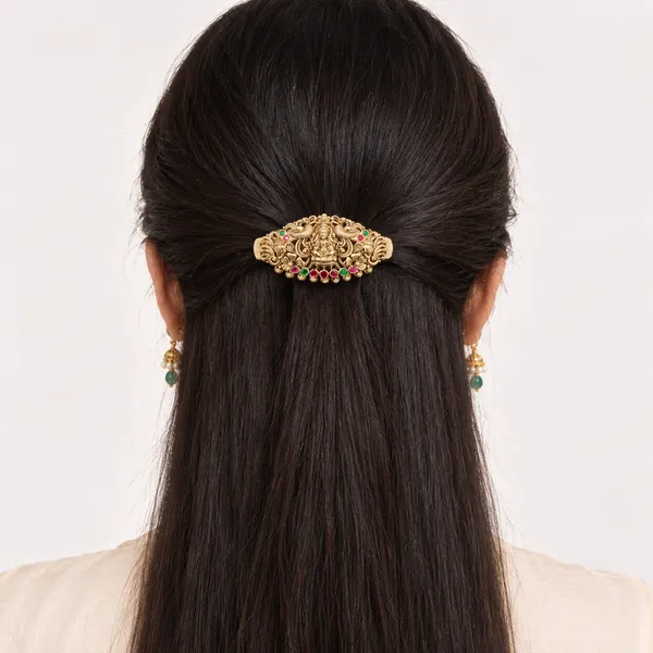 Gold_Brass_Pendant_For_Women