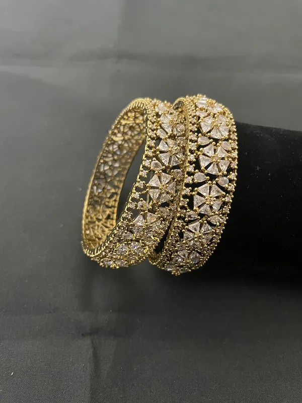 Gold_Brass_Bangles_For_Women