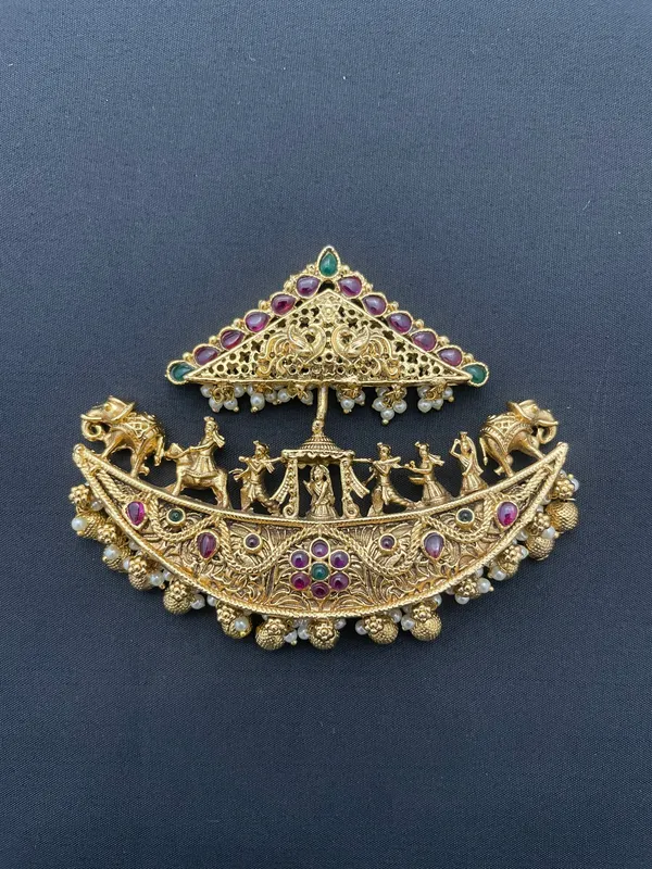 Gold_Brass_Pendant_For_Women