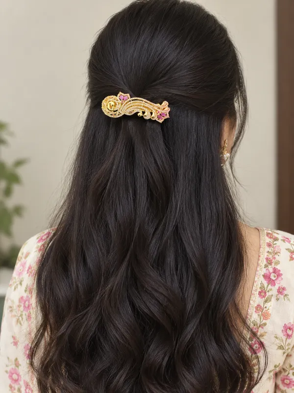 Gold_Brass_Brooch_For_Women