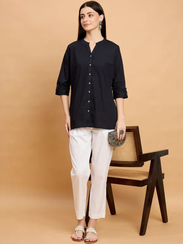 Black_Cotton_Straight_Fit_Kurti_For_Women