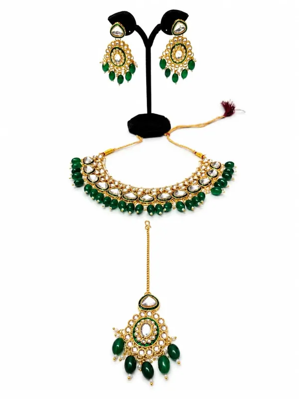 Green_Kundan_Bridal_Jewellery_Set_for_Women