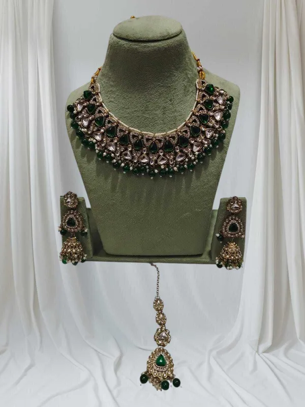Green_Gold-Plated_Kundan_Pearl_Bridal_Dulhan_Jewellery_Set_For_Women