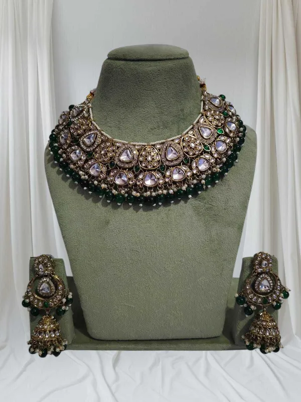 Green_Gold-Plated_Kundan_Pearl_Bridal_Dulhan_Jewellery_Set_For_Women