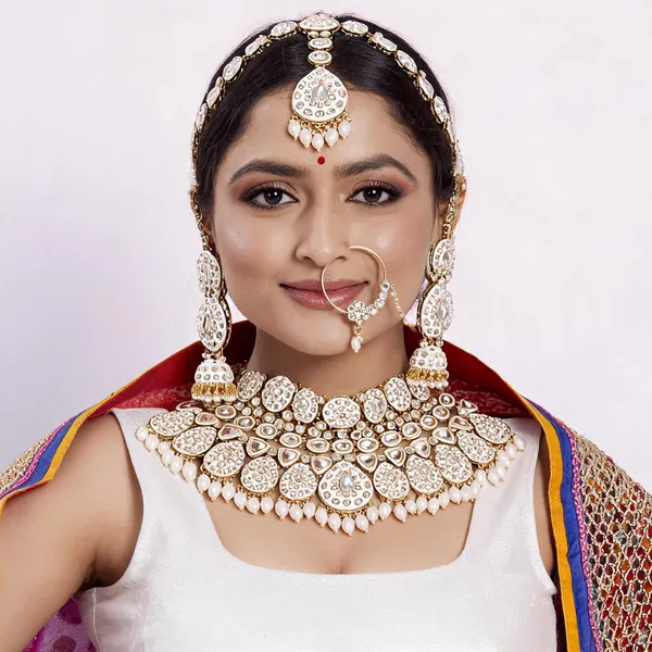 White_Gold-Plated_Kundan_Pearl_Bridal_Jewellery_Set_For_Women