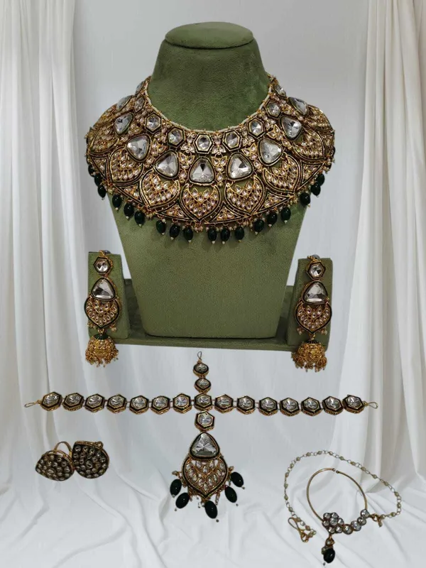 Green_Gold-Bridal_Dulhan_Jewellery_Set