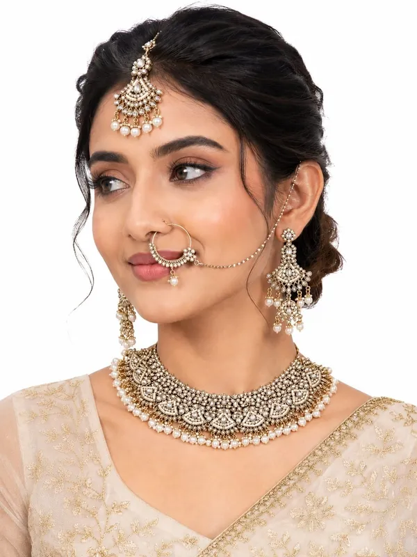 Gold_Tone_Stone_Studded_Bridal_Jewellery_Set