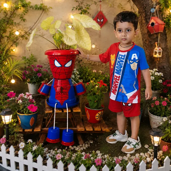 Plastic_Decorative_Spider-Man_Character_Planter