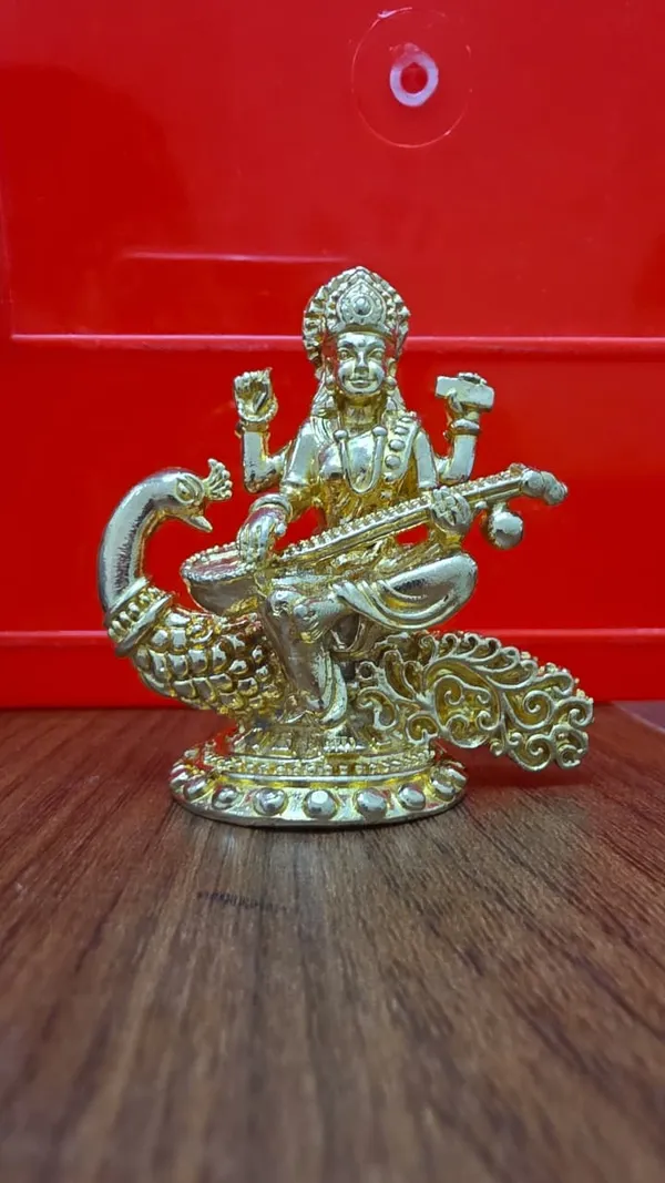 Goddess_Saraswati_Brass_Idol,_Gold_Finish