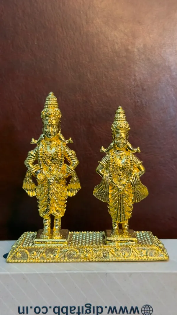 Vitthal_Rukmini_Brass_Idol_Pair,_Gold_Finish