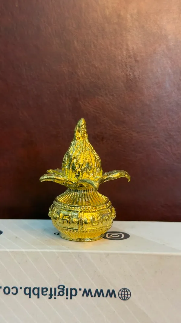 Traditional_Brass_Kalash_for_Pooja,_Gold_Finish